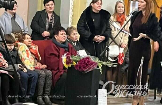 Концерт в Одесской филармонии во время тревоги8