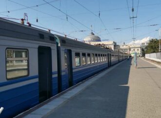 Більше безпеки та менше електричок: як працює Одеський вокзал під час війни?