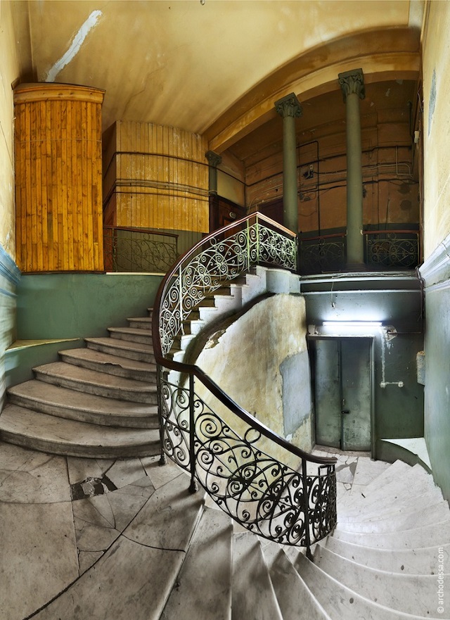 Дом Юлии Мортон на Маразлиевской, лестница