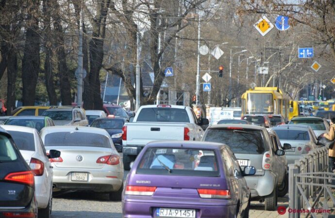 В Одессе по Краснова не ходят маршрутки, а на Люстдорфской дороге пробка 