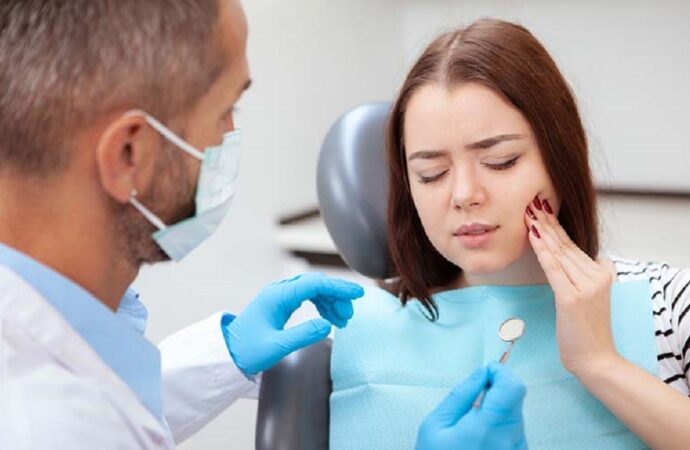 В каких случаях нельзя терпеть зубную боль и к чему может привести кровоточивость десен?