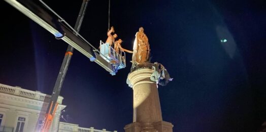 В Одесі більше немає пам’ятників Катерині II та Суворову – обидва демонтували (фото, відео)