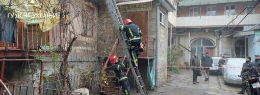 Обвал в центре Одессы: что случилось в старом доме на Александровском проспекте? (видео, фото)