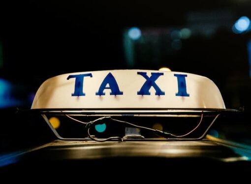 Які послуги надає таксі?
