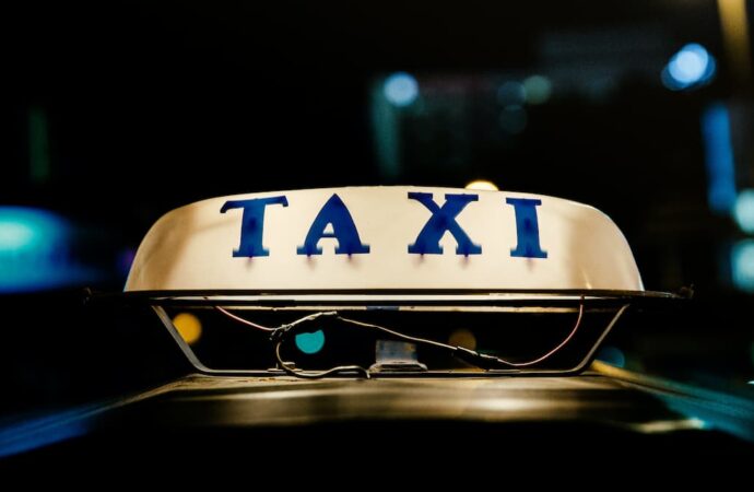 Які послуги надає таксі?