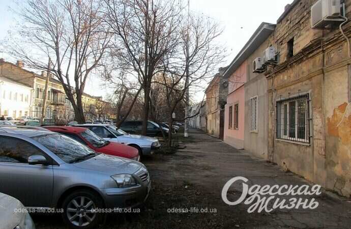 Одесская Михайловская, машины