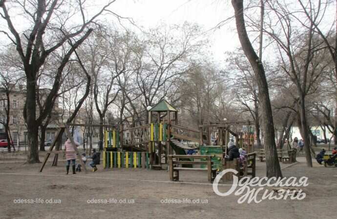 Серединский сквер2