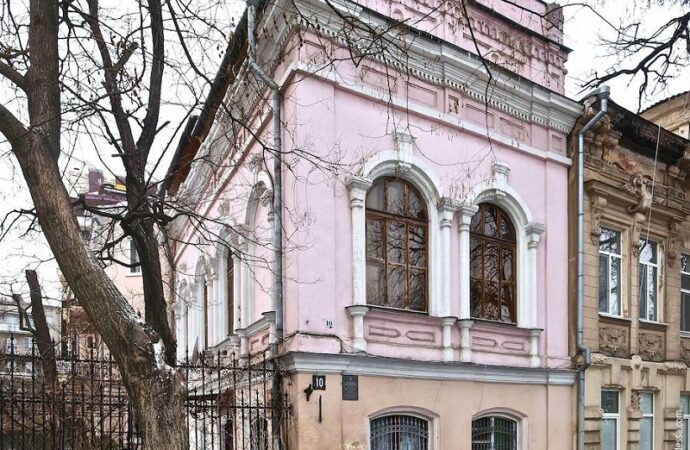 Архитектурные тайны Одессы: на Маразлиевской есть необычный дом