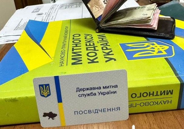 Одесская таможня оказалась забита деньгами: их находили во всех щелях
