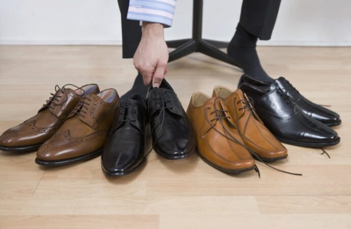Як вибрати чоловіче взуття на кожен день: різновиди моделей