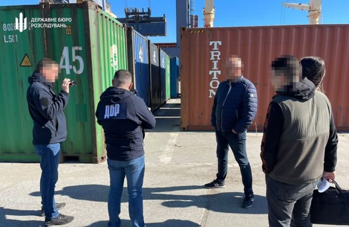 Одесская таможня: инспектор попался на преступной схеме