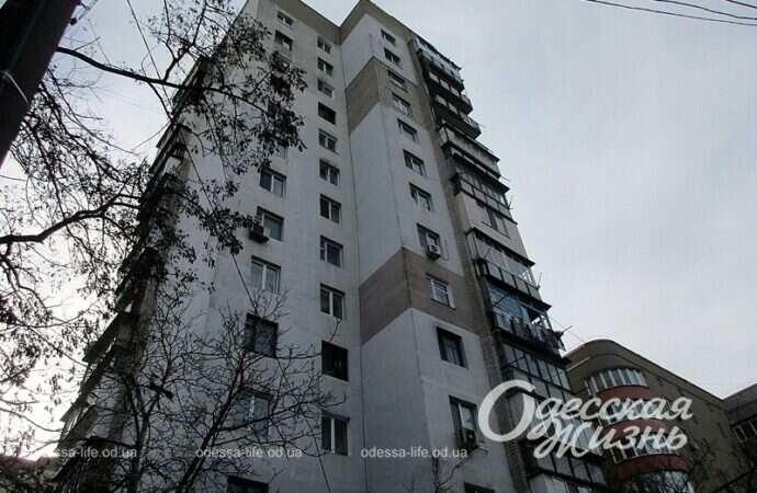 Одесская улица Садиковская, высотка