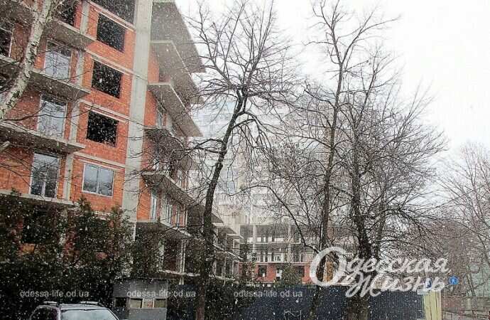 Недострой на одесском Лидерсовском бульваре