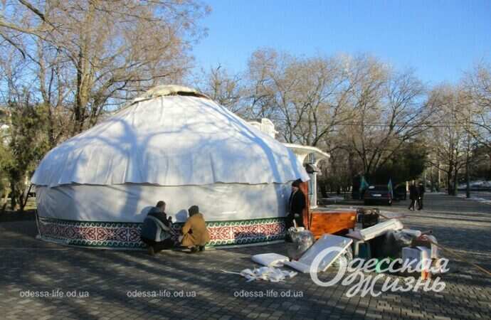 Юрта Незламності, установка в Одессе