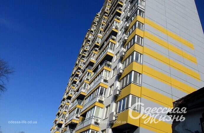 Одесская улица Головковская, высотка