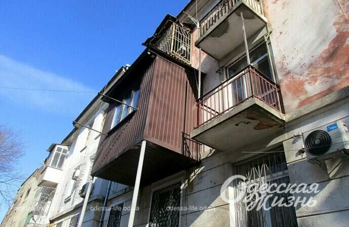 Одесская улица Головковская, балконы
