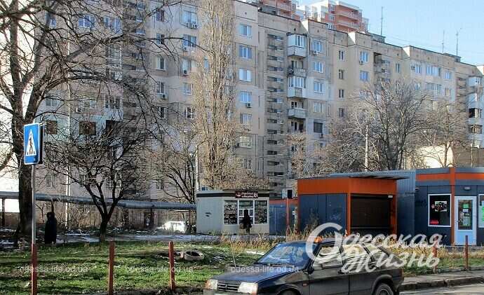 Одесская улица Головковская, ларьки