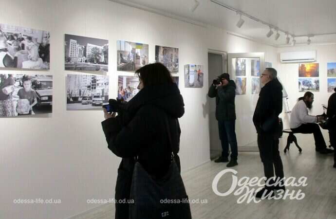 Фотовыставка работ Бориса Бухмана