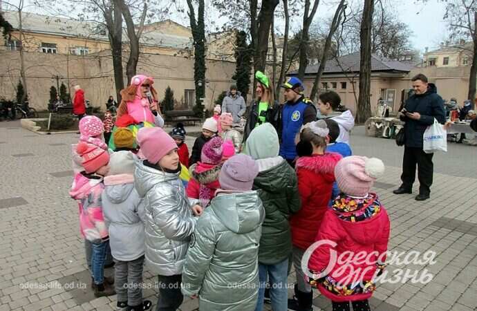 Дети на одесском фестивале