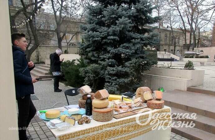 Ярмарка в Летнем театре Одессы