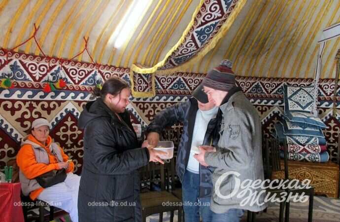 лди пришли в юрту несокрушимости