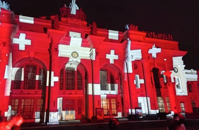 Проекция на одесском вокзале