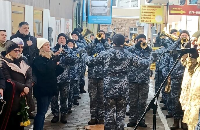 Мемориальная доска на Староконном рынке
