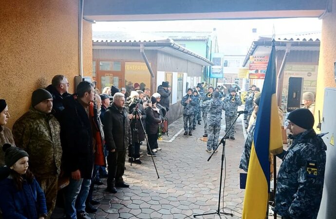Мемориальная доска на Староконном рынке