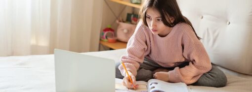 Ноутбук для ребенка: как не навредить зрению