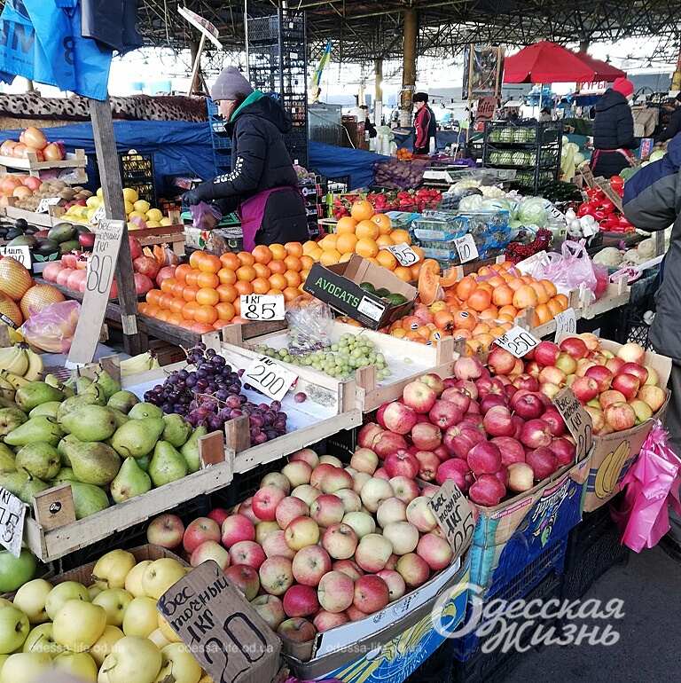 Продажа фруктов на Привозе