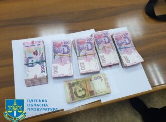 Одеські залізничники брали хабарі та змушували красти інших