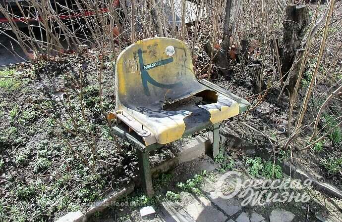 Стул, нанесенный на Гугл-карты