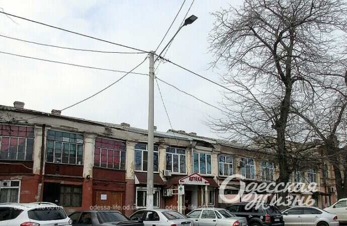 Архитектура Одессы, Торговые ряды на Конной