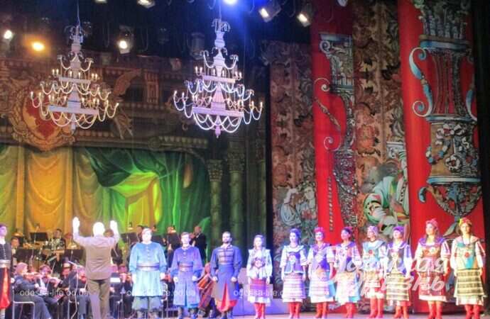 На сцене одесской Музкомедии