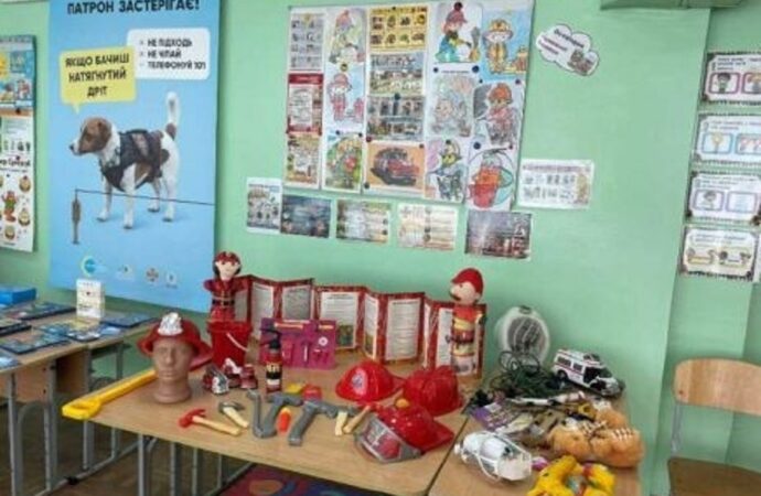 В одесских школах обустраивают классы безопасности (фоторепортаж)