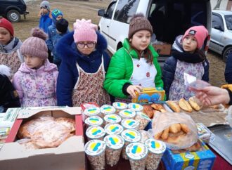 Как «Казачата» Одесщины провели ярмарку вкусностей в поддержку ВСУ