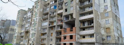 Как ремонтируют высотку в Сергеевке: Марченко в шоке, а чиновников поселят во дворе
