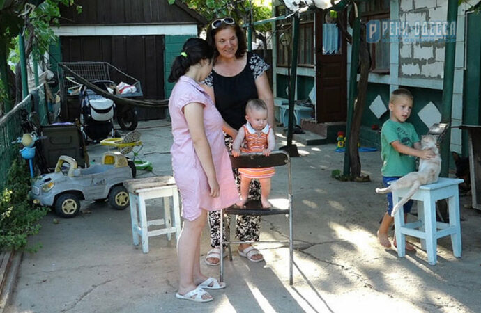 Супруги Поливенко: первая в Рени патронатная семья приютила восьмерых детей