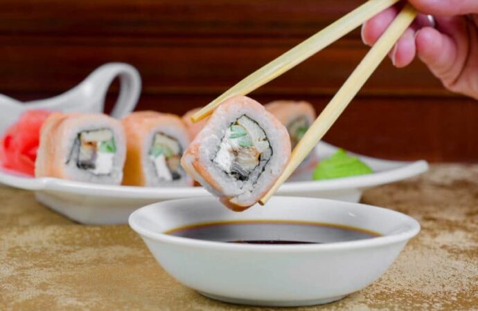 Как правильно есть суши и чем они полезны?