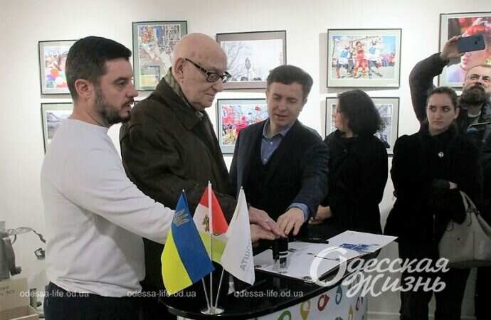 На церемонии гашения новой марки в Одессе