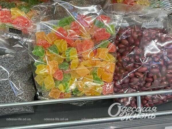 Цукаты и изюм