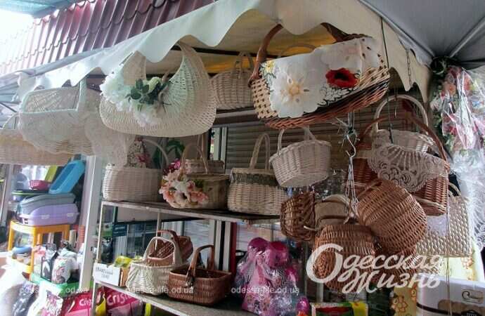 Что продают в Одессе накануне Пасхи, корзинки