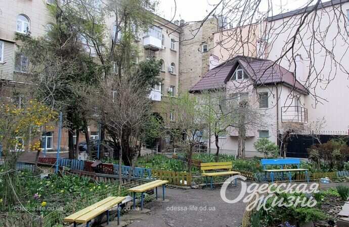 Дом энергетиков в Одессе, дворик