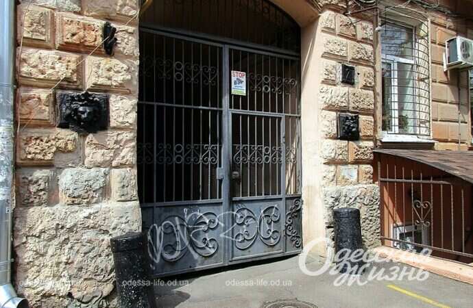Одесский переулок Топольского, дом, ворота
