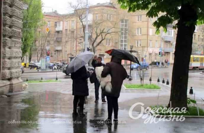 Одесса, конец апреля, дождь