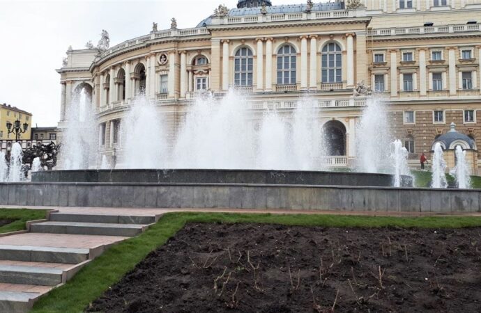 Сегодня в Одессе заработают городские фонтаны