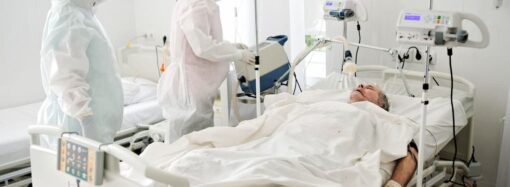 Одесситы продолжают умирать от коронавируса: медики назвали цифры