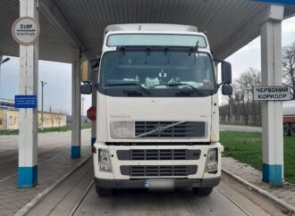 На юге Одесской области отменили ограничения для движения грузовиков днем
