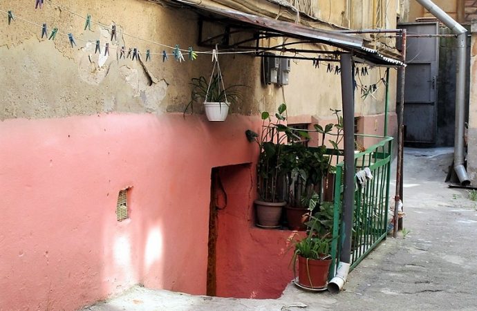 Одесские дворики в мае