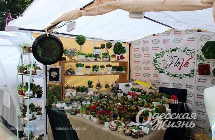 Летняя ярмарка в одесской Кирхе, хенд-мейд